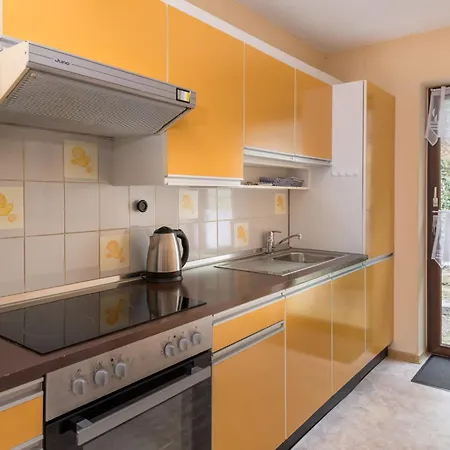 Appartamento Eifelnatur - Haus 1-2 By Interhome *