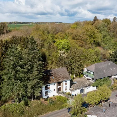 Appartamento Eifelnatur - Haus 1-2 By Interhome Immerath